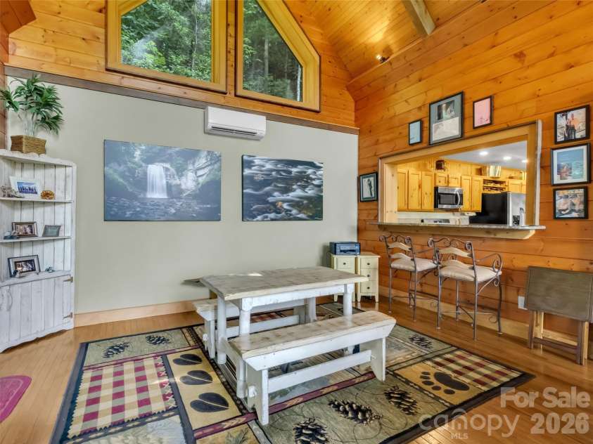 12 Signal Ridge, Sylva, NC 28779.  MLS# CAR4399435, YatesRealty ID 39863. 