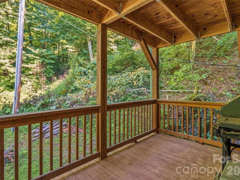 1482 Howard Moore Road, Hot Springs, NC 28743.  MLS# CAR4401313, YatesRealty ID 39864. 