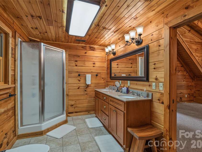 1482 Howard Moore Road, Hot Springs, NC 28743.  MLS# CAR4401313, YatesRealty ID 39864. 