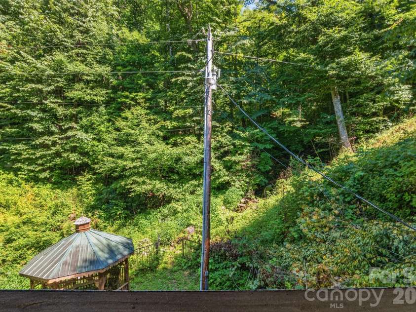 1482 Howard Moore Road, Hot Springs, NC 28743.  MLS# CAR4401313, YatesRealty ID 39864. 