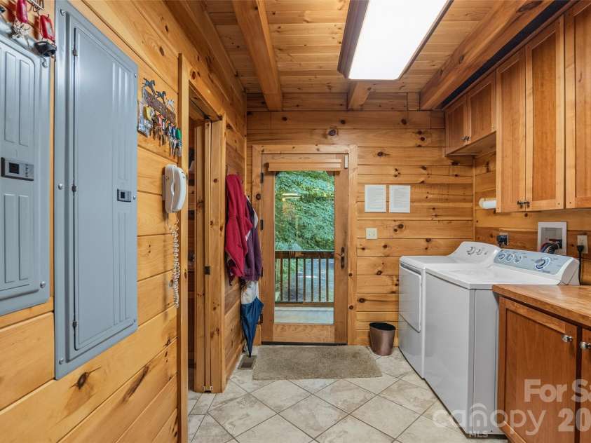 1482 Howard Moore Road, Hot Springs, NC 28743.  MLS# CAR4401313, YatesRealty ID 39864. Laundry on Main Floor/Mud Room