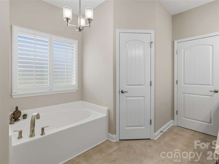2875 Park Ridge Boulevard, Rock Hill, SC 29732.  MLS# CAR4406784, YatesRealty ID 39865. 