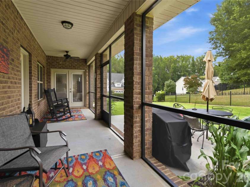 2875 Park Ridge Boulevard, Rock Hill, SC 29732.  MLS# CAR4406784, YatesRealty ID 39865. 