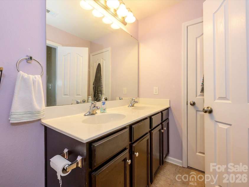 11819 Paver Lane, Midland, NC 28107.  MLS# CAR4405995, YatesRealty ID 39866. 