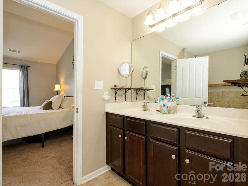 11819 Paver Lane, Midland, NC 28107.  MLS# CAR4405995, YatesRealty ID 39866. 