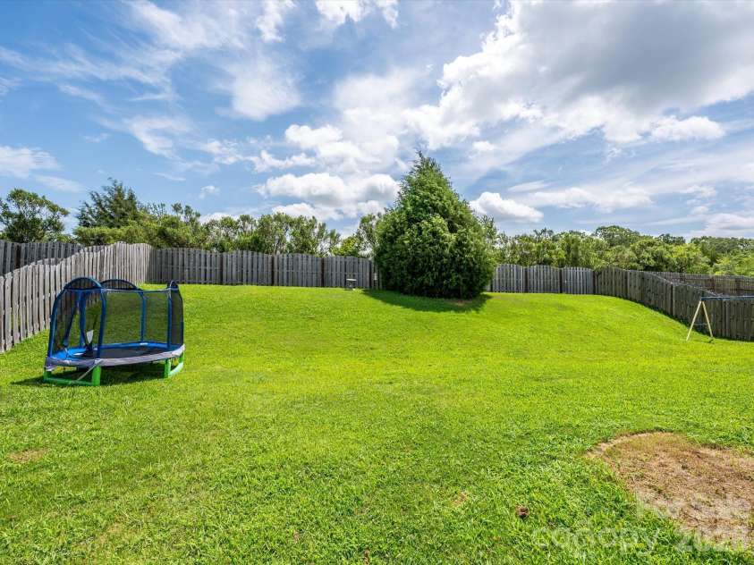11819 Paver Lane, Midland, NC 28107.  MLS# CAR4405995, YatesRealty ID 39866. 