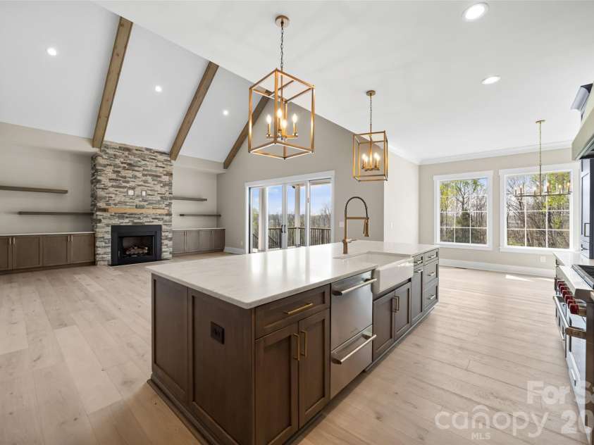 3973 Valley View Circle, Clemmons, NC 27012.  MLS# CAR4407310, YatesRealty ID 39868. 