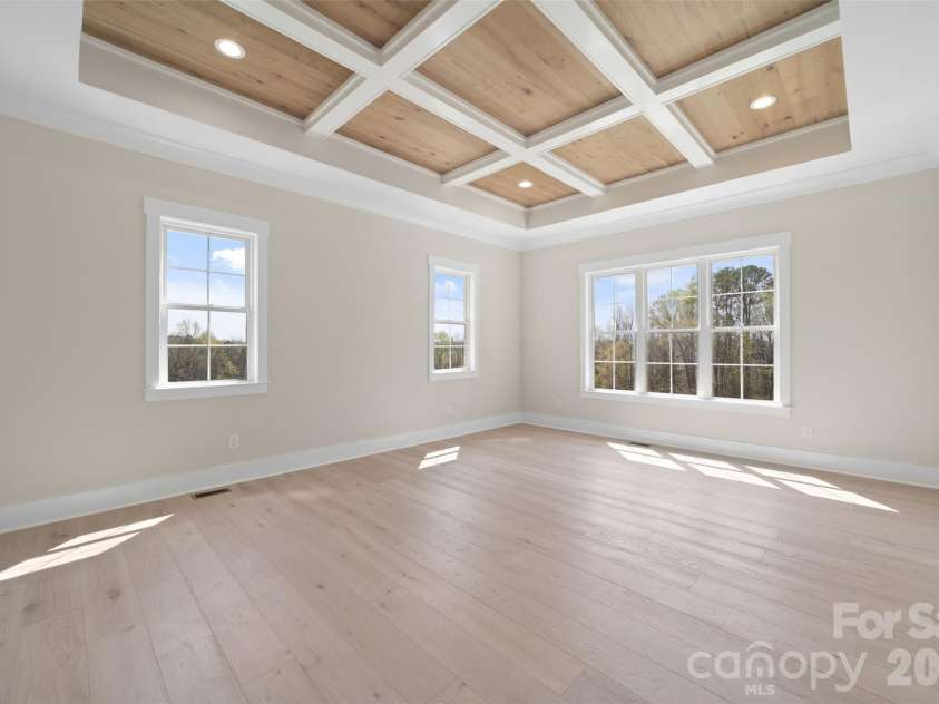 3973 Valley View Circle, Clemmons, NC 27012.  MLS# CAR4407310, YatesRealty ID 39868. 