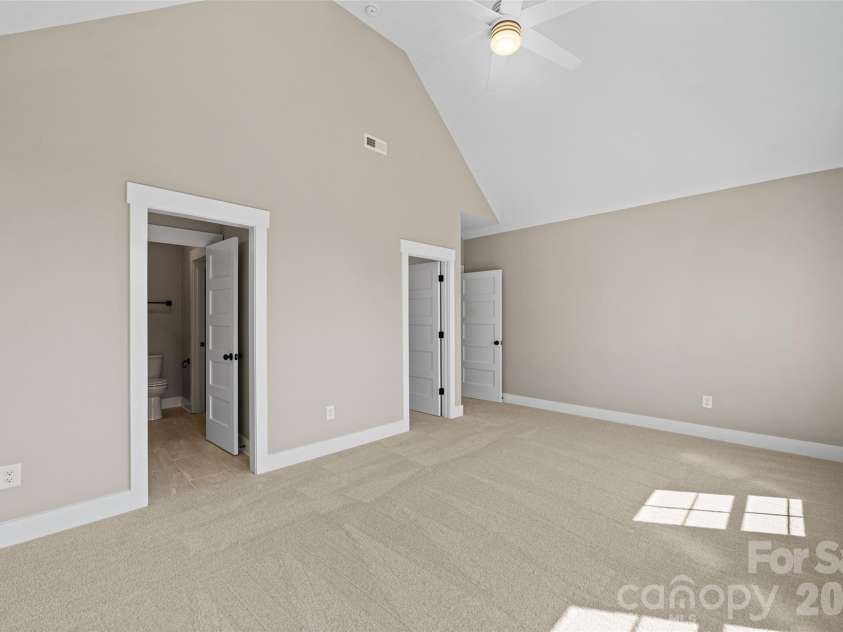 3973 Valley View Circle, Clemmons, NC 27012.  MLS# CAR4407310, YatesRealty ID 39868. 