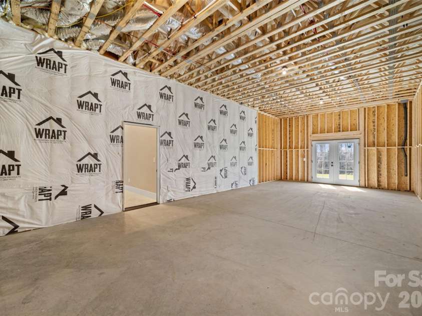 3973 Valley View Circle, Clemmons, NC 27012.  MLS# CAR4407310, YatesRealty ID 39868. 