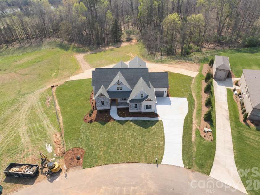 3973 Valley View Circle, Clemmons, NC 27012.  MLS# CAR4407310, YatesRealty ID 39868. 