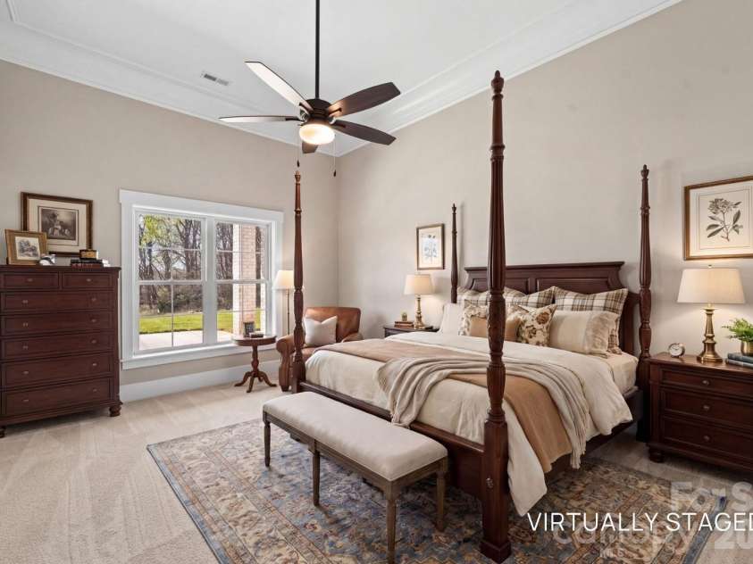 3973 Valley View Circle, Clemmons, NC 27012.  MLS# CAR4407310, YatesRealty ID 39868. Virtually Staged