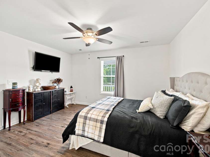 1879 Jetton Drive, Vale, NC 28168.  MLS# CAR4406050, YatesRealty ID 39869. 
