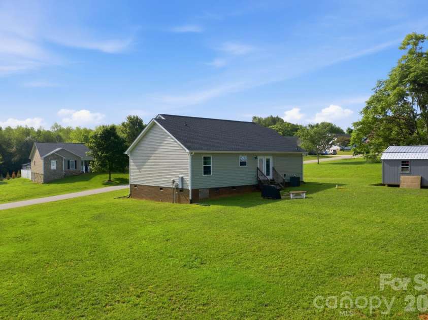 1879 Jetton Drive, Vale, NC 28168.  MLS# CAR4406050, YatesRealty ID 39869. 