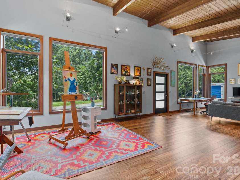 39 Wolf Road, Asheville, NC 28805.  MLS# CAR4397525, YatesRealty ID 39870. Painting studio and front door