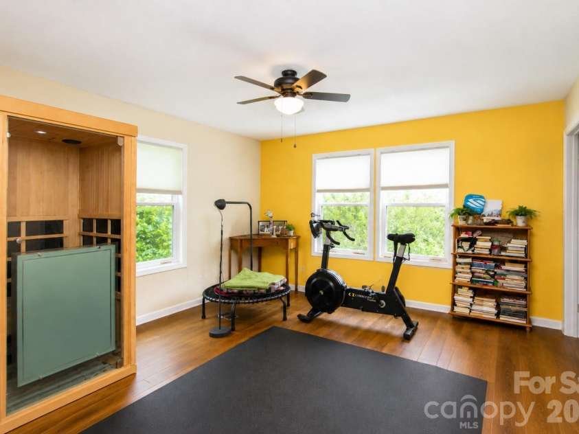 24 Old Rogers Lane, Sylva, NC 28779.  MLS# CAR4398711, YatesRealty ID 39874. 