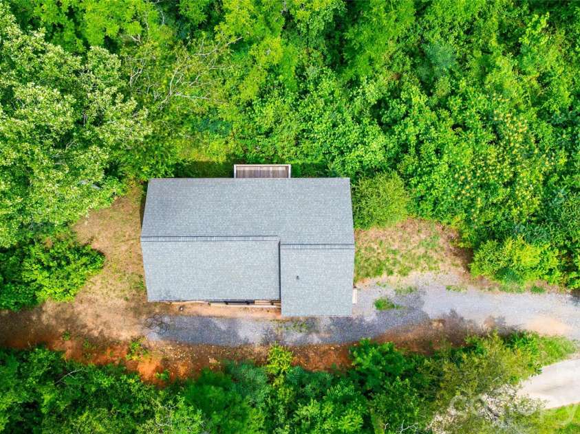 24 Old Rogers Lane, Sylva, NC 28779.  MLS# CAR4398711, YatesRealty ID 39874. 