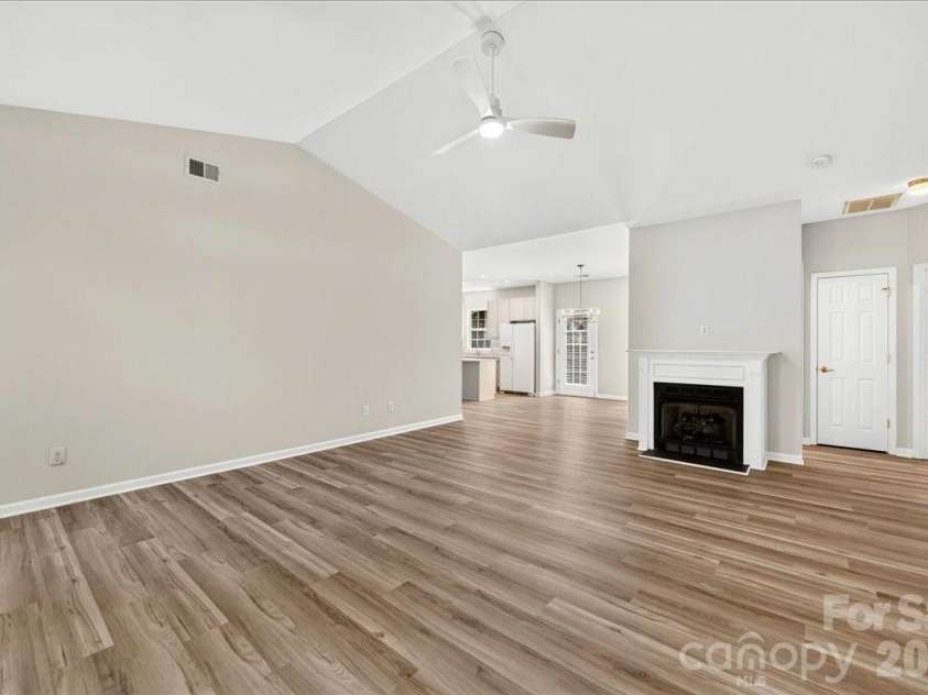 9236 Duckhorn Drive, Charlotte, NC 28277.  MLS# CAR4401732, YatesRealty ID 39876. 