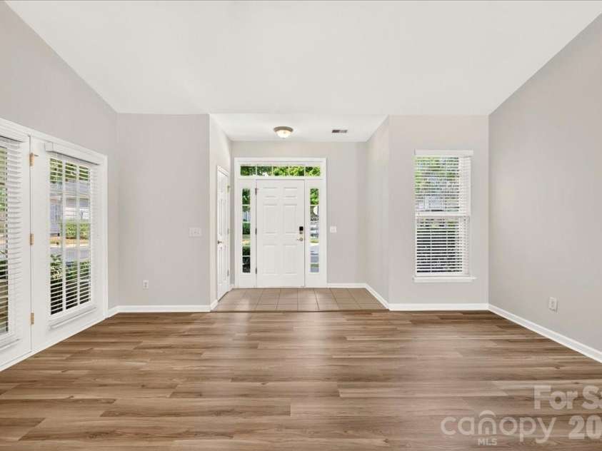 9236 Duckhorn Drive, Charlotte, NC 28277.  MLS# CAR4401732, YatesRealty ID 39876. 