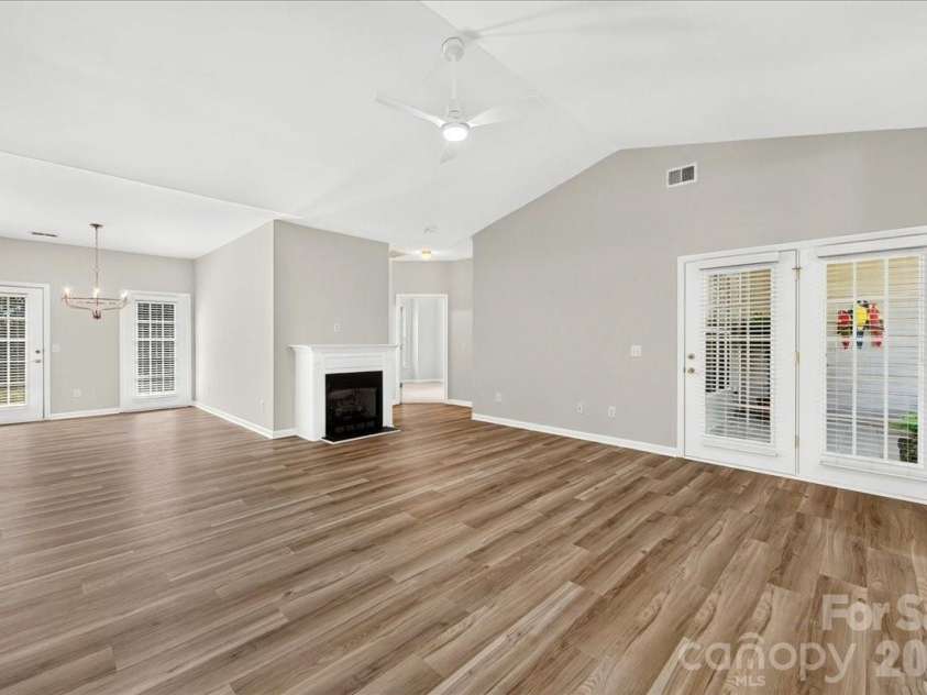 9236 Duckhorn Drive, Charlotte, NC 28277.  MLS# CAR4401732, YatesRealty ID 39876. 