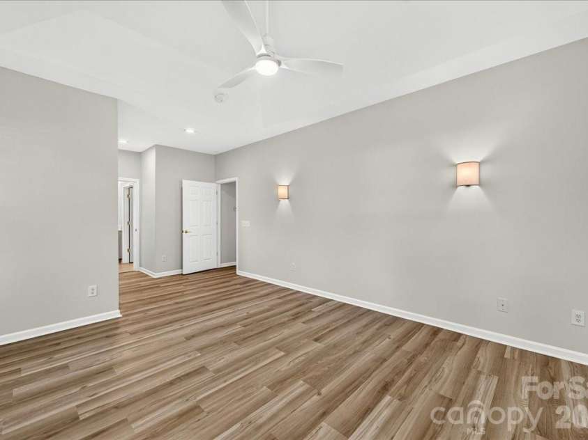 9236 Duckhorn Drive, Charlotte, NC 28277.  MLS# CAR4401732, YatesRealty ID 39876. 