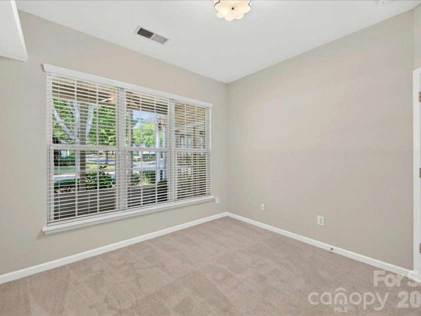 9236 Duckhorn Drive, Charlotte, NC 28277.  MLS# CAR4401732, YatesRealty ID 39876. 