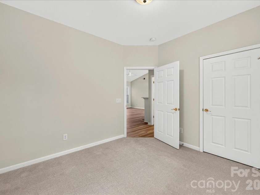 9236 Duckhorn Drive, Charlotte, NC 28277.  MLS# CAR4401732, YatesRealty ID 39876. 