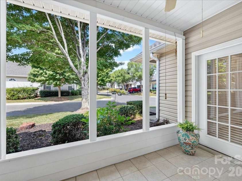 9236 Duckhorn Drive, Charlotte, NC 28277.  MLS# CAR4401732, YatesRealty ID 39876. 