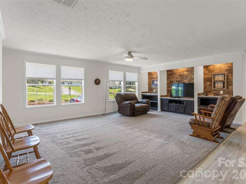1940 Eastbrook Circle, Morganton, NC 28655.  MLS# CAR4401137, YatesRealty ID 39877. 