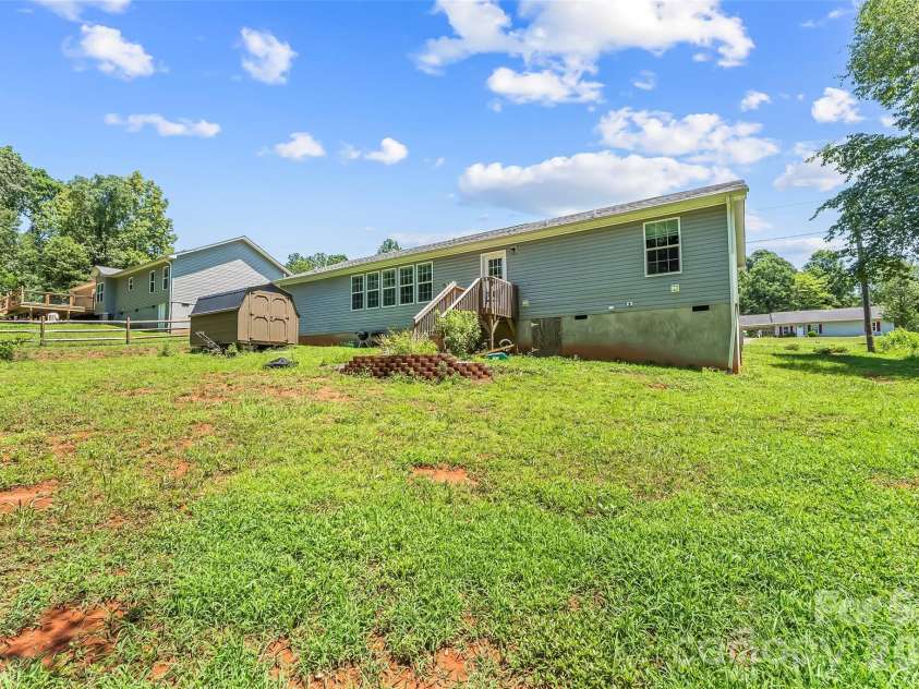 1940 Eastbrook Circle, Morganton, NC 28655.  MLS# CAR4401137, YatesRealty ID 39877. 