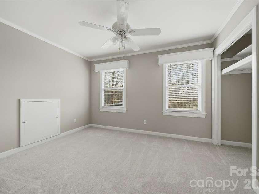 4041 4th Street Court, Hickory, NC 28601.  MLS# CAR4340977, YatesRealty ID 3988. Upper Level: Bedroom 3