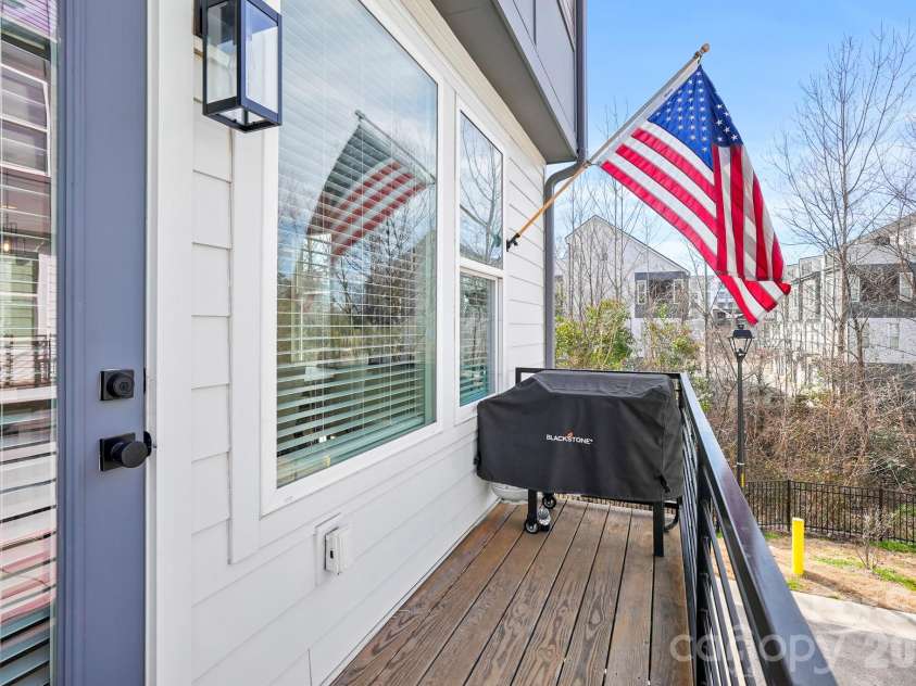 6021 Irwins Branch Drive, Charlotte, NC 28217.  MLS# CAR4347366, YatesRealty ID 3988. 