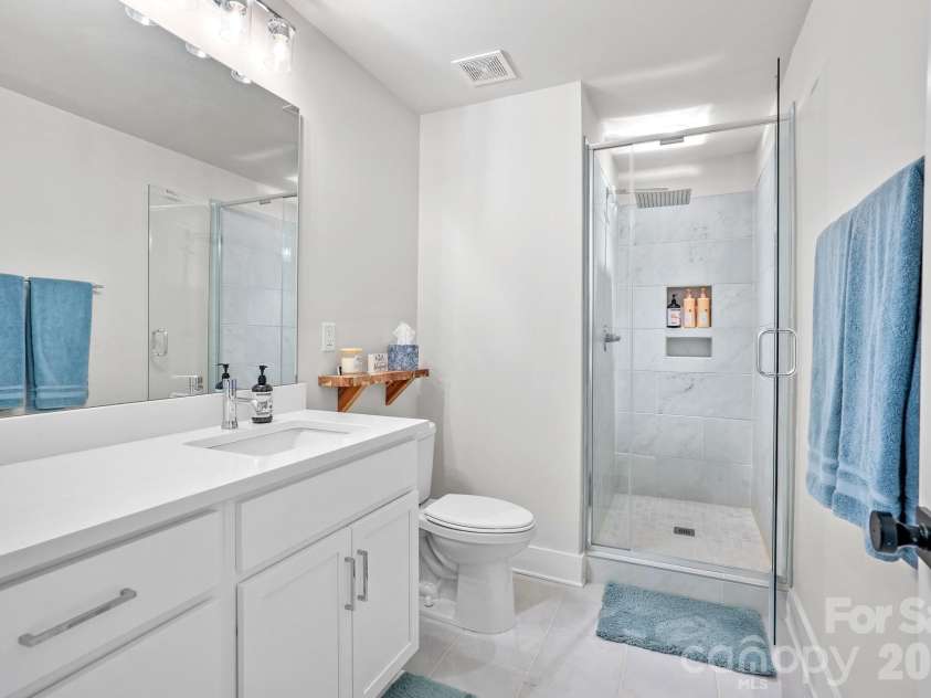 6021 Irwins Branch Drive, Charlotte, NC 28217.  MLS# CAR4347366, YatesRealty ID 3988. 