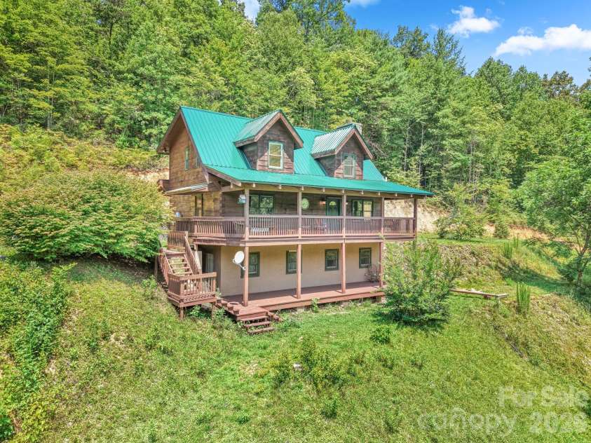 2560 Round Hill Road, Bryson City, NC 28713.  MLS# CAR4406322, YatesRealty ID 39880. 