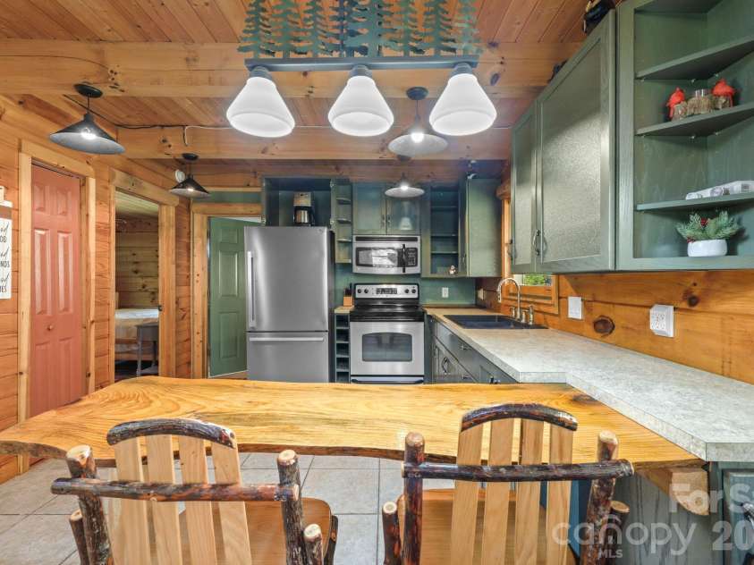 2560 Round Hill Road, Bryson City, NC 28713.  MLS# CAR4406322, YatesRealty ID 39880. 