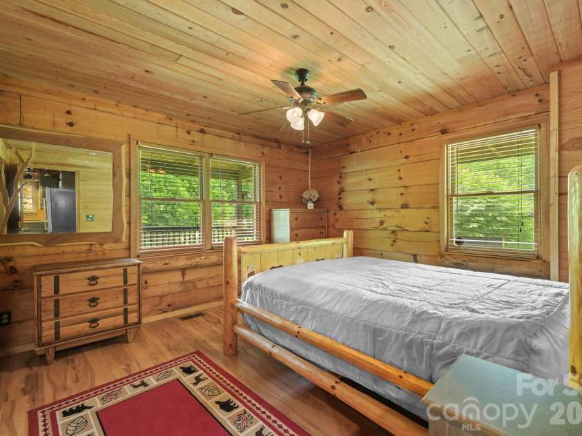 2560 Round Hill Road, Bryson City, NC 28713.  MLS# CAR4406322, YatesRealty ID 39880. 