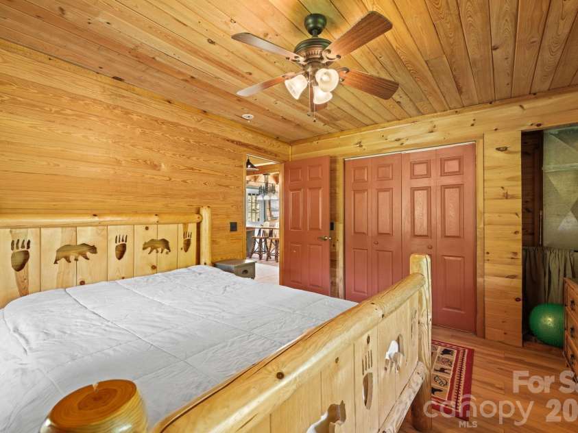 2560 Round Hill Road, Bryson City, NC 28713.  MLS# CAR4406322, YatesRealty ID 39880. 