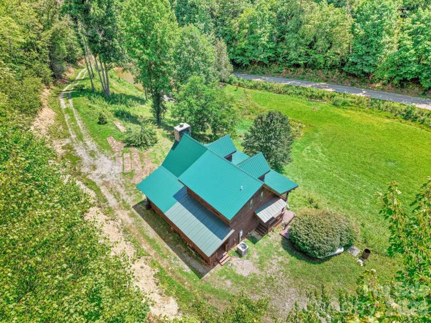 2560 Round Hill Road, Bryson City, NC 28713.  MLS# CAR4406322, YatesRealty ID 39880. 