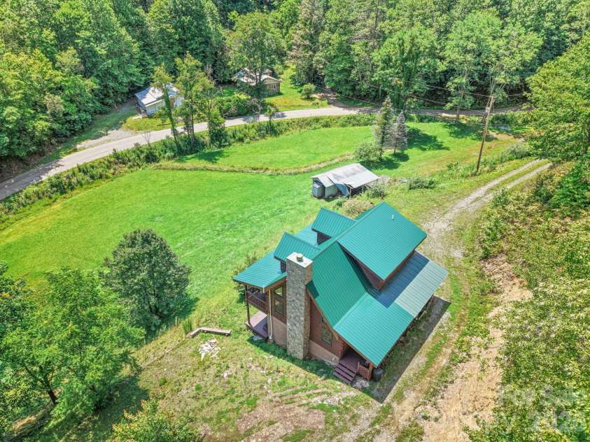 2560 Round Hill Road, Bryson City, NC 28713.  MLS# CAR4406322, YatesRealty ID 39880. 