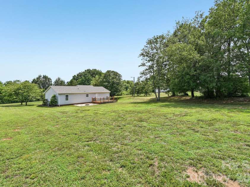 738 Mcdaniel Road, Kings Mountain, NC 28086.  MLS# CAR4395003, YatesRealty ID 39885. Backyard