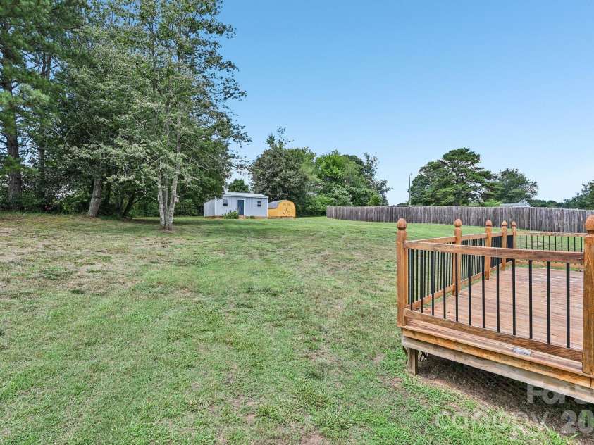 738 Mcdaniel Road, Kings Mountain, NC 28086.  MLS# CAR4395003, YatesRealty ID 39885. Huge back yard