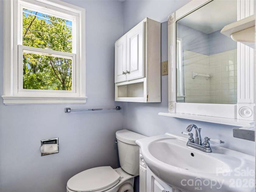 43 Trowbridge Lane, Brevard, NC 28712.  MLS# CAR4405175, YatesRealty ID 39886. 