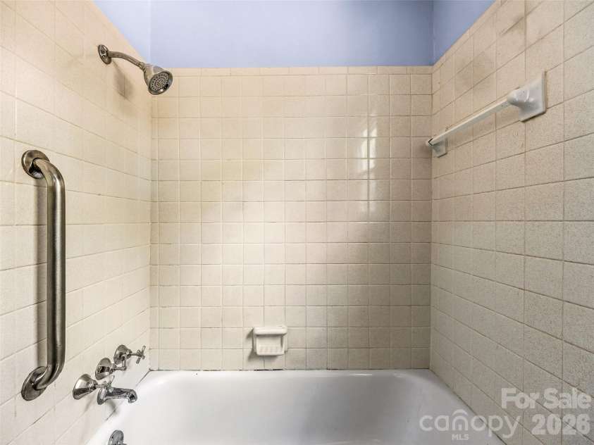 43 Trowbridge Lane, Brevard, NC 28712.  MLS# CAR4405175, YatesRealty ID 39886. 