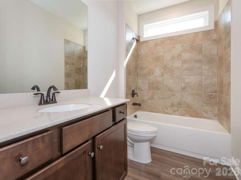 4423 Moxie Way, Charlotte, NC 28215.  MLS# CAR4397354, YatesRealty ID 39887. 