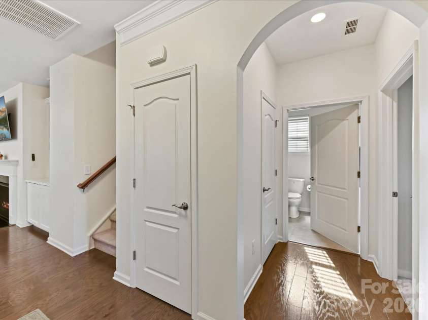 3302 Oliver Stanley Trail, Lancaster, SC 29720.  MLS# CAR4340248, YatesRealty ID 3989. Arched Entry to Guest Suite area