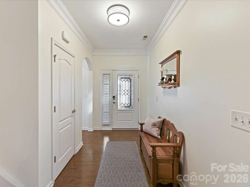 3302 Oliver Stanley Trail, Lancaster, SC 29720.  MLS# CAR4340248, YatesRealty ID 3989. Foyer Upgraded Leaded Glass front Door. Upgraded Light Fixture, Moldings and Wood Floors