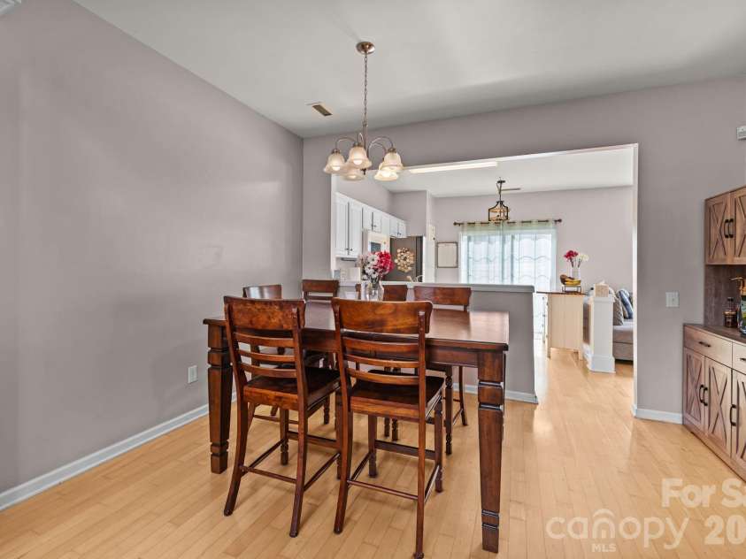 8216 Gossomer Bay Drive, Charlotte, NC 28270.  MLS# CAR4349414, YatesRealty ID 3989. 