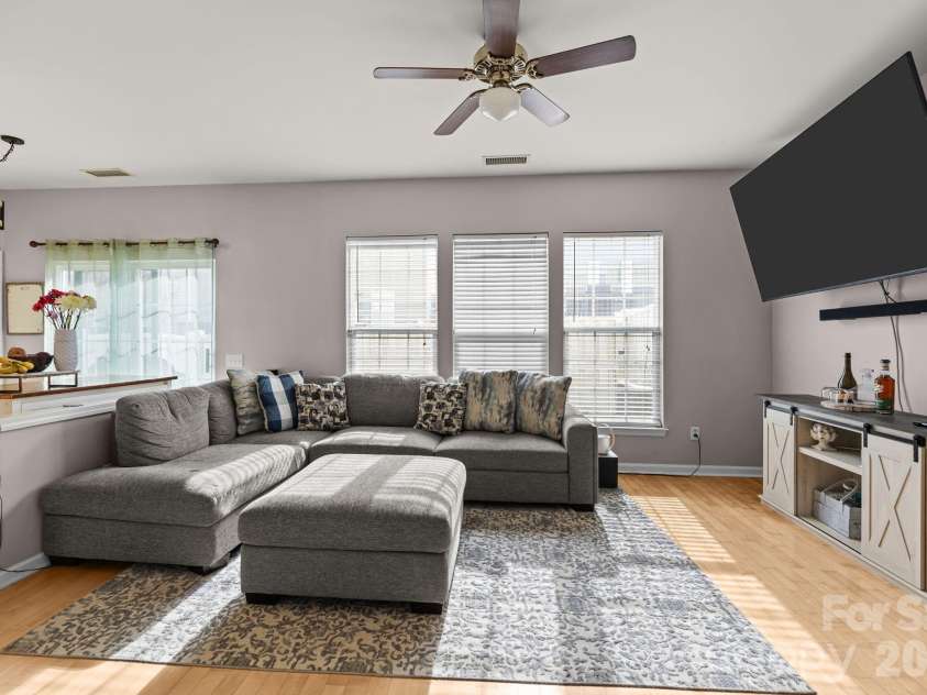 8216 Gossomer Bay Drive, Charlotte, NC 28270.  MLS# CAR4349414, YatesRealty ID 3989. 