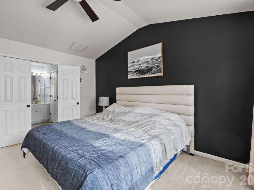 8216 Gossomer Bay Drive, Charlotte, NC 28270.  MLS# CAR4349414, YatesRealty ID 3989. 