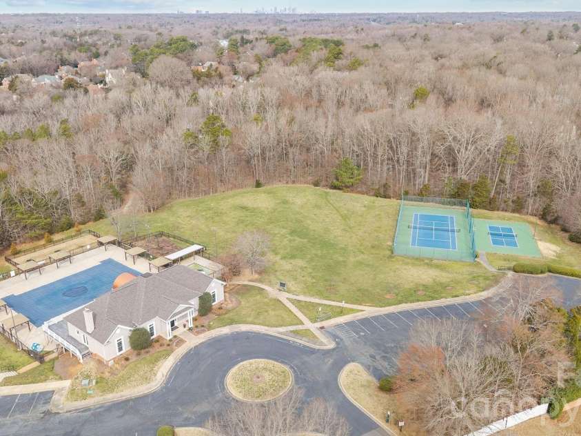 8216 Gossomer Bay Drive, Charlotte, NC 28270.  MLS# CAR4349414, YatesRealty ID 3989. 